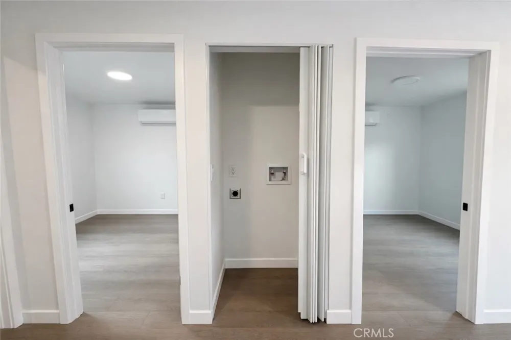 6907 Noble Van Nuys, CA 91405