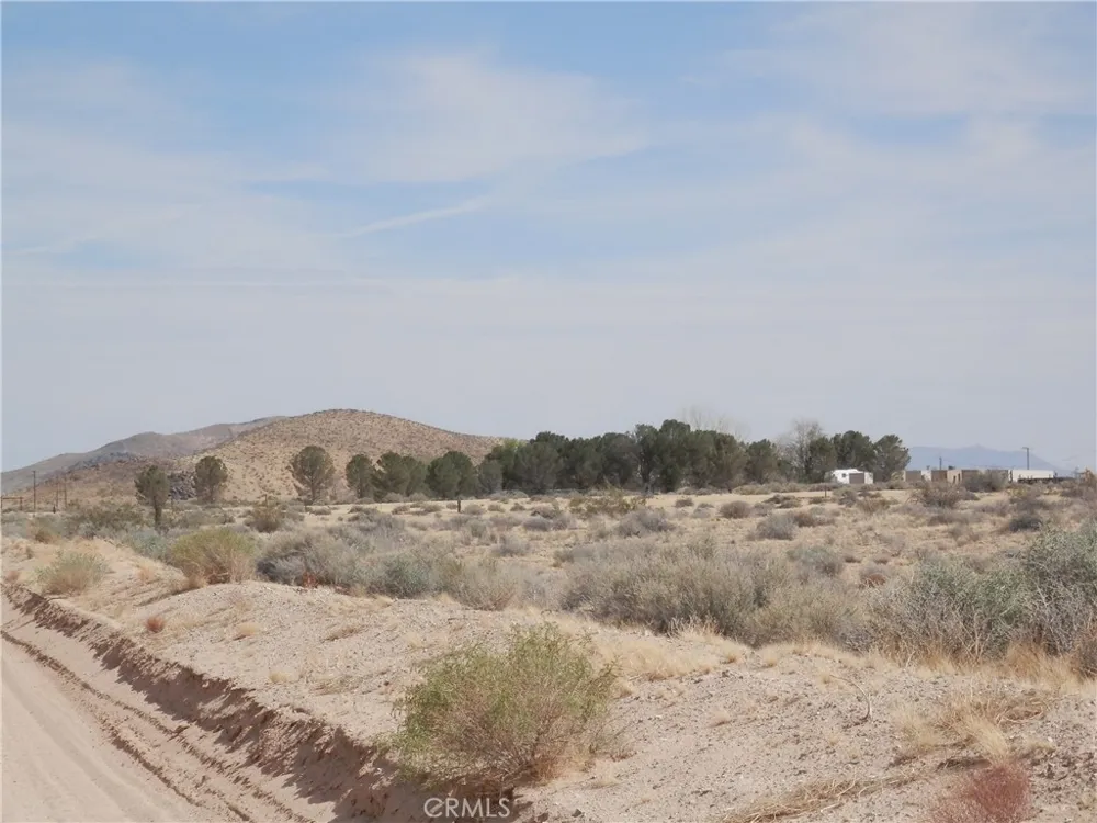 Holstead Road Hinkley, CA 92347