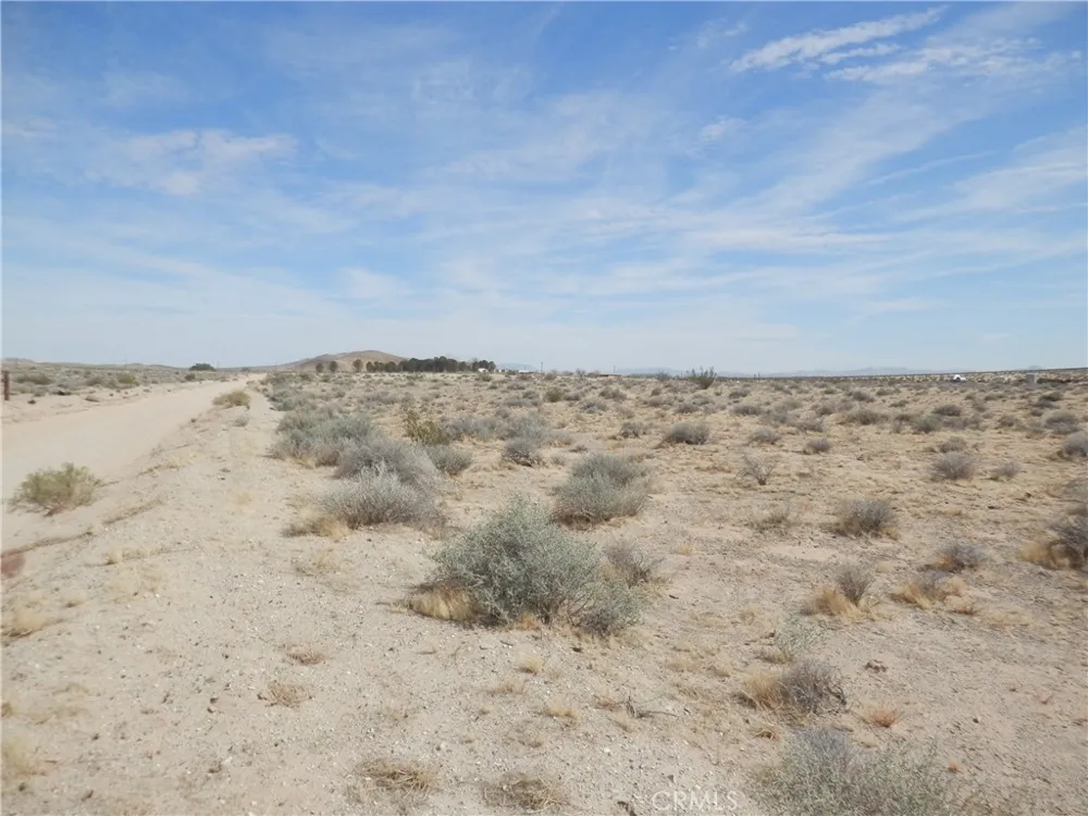 Holstead Road Hinkley, CA 92347