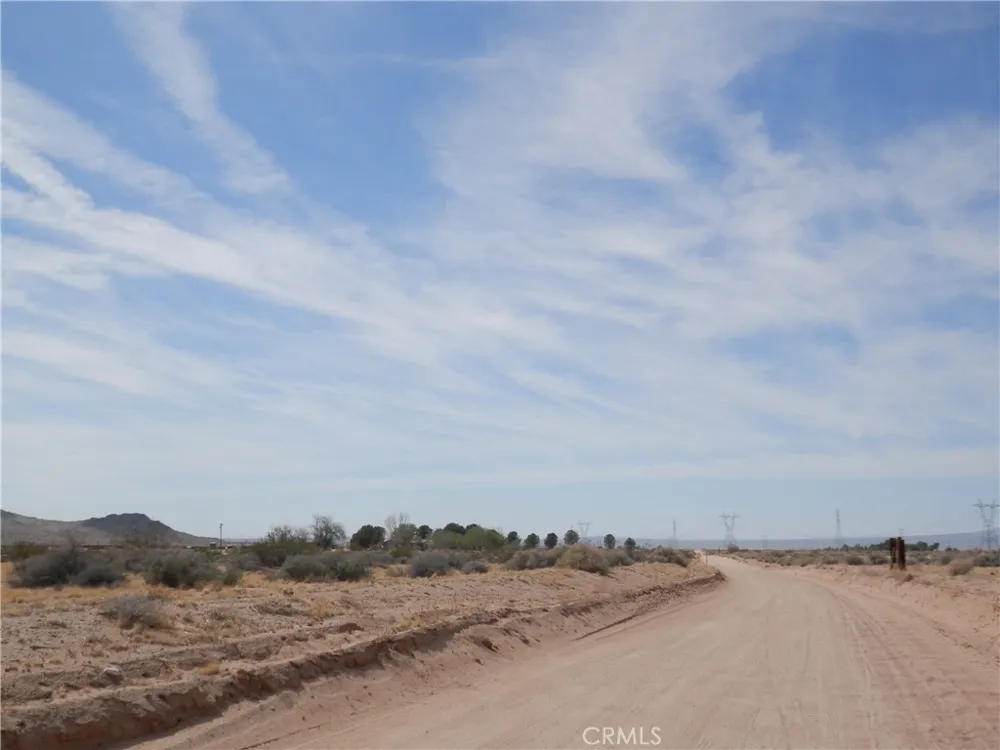 Holstead Road Hinkley, CA 92347