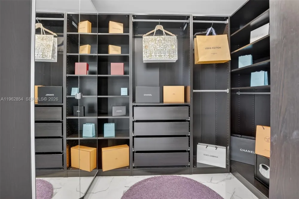 3370 Hidden Bay Dr #1501 Aventura, FL 33180