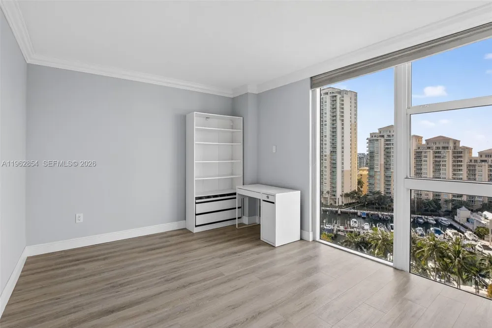 3370 Hidden Bay Dr #1501 Aventura, FL 33180