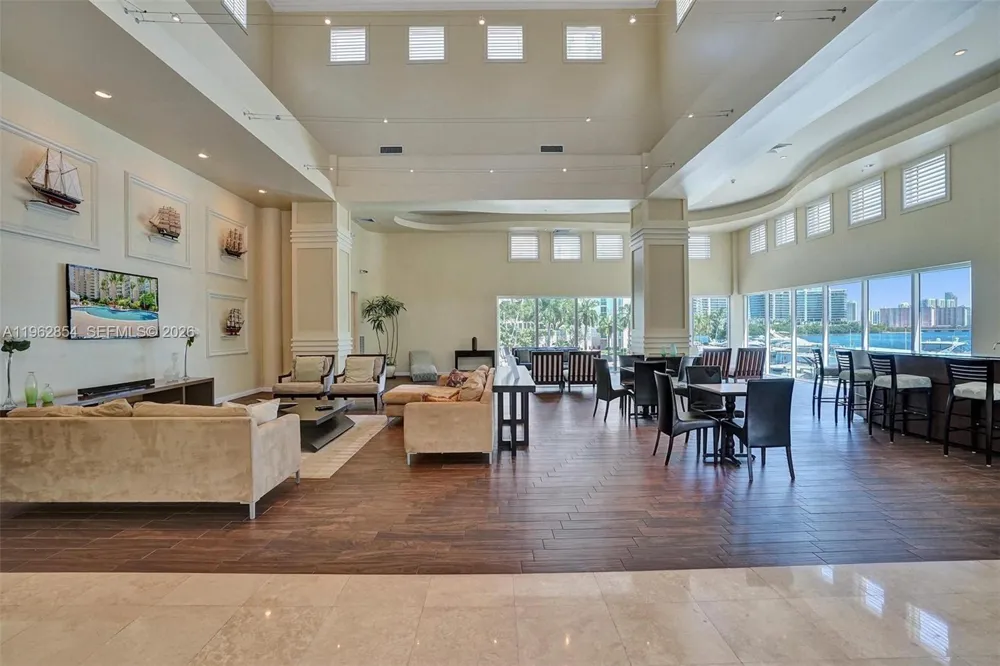 3370 Hidden Bay Dr #1501 Aventura, FL 33180