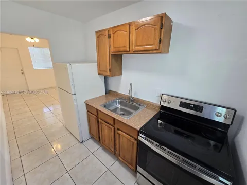 535 NW 7th St #9