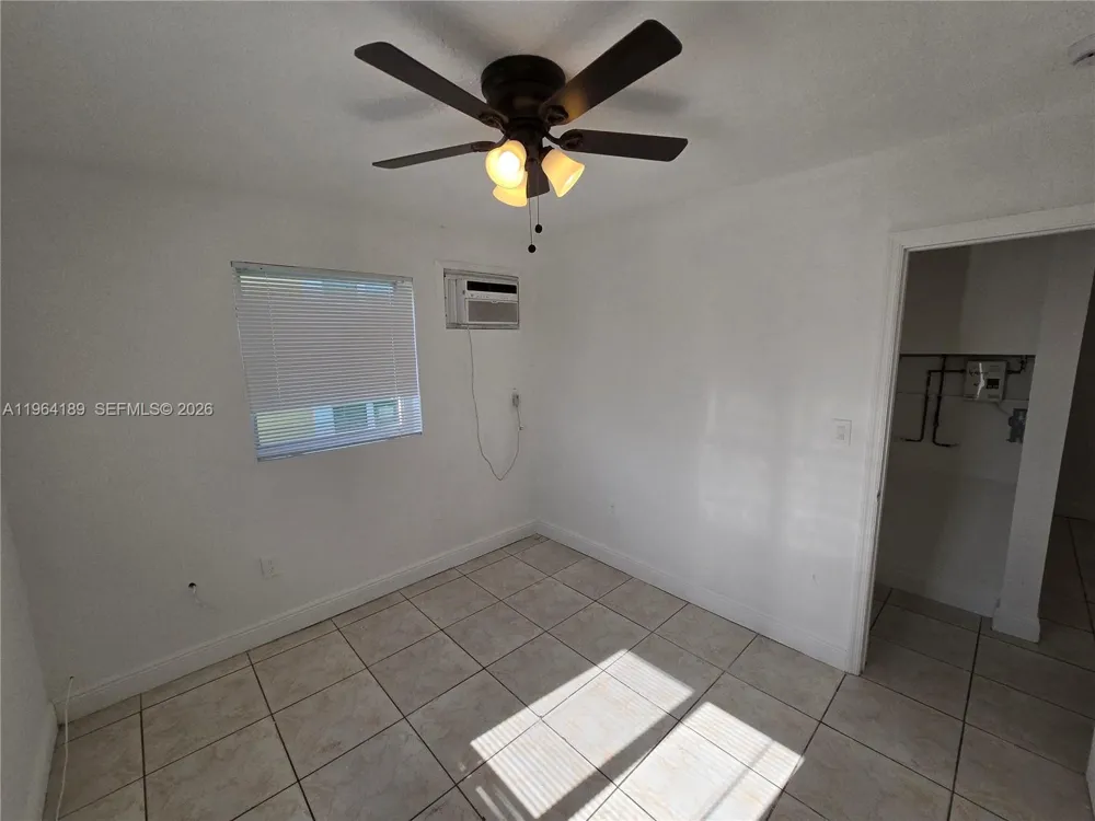 535 NW 7th St #9 Miami, FL 33136