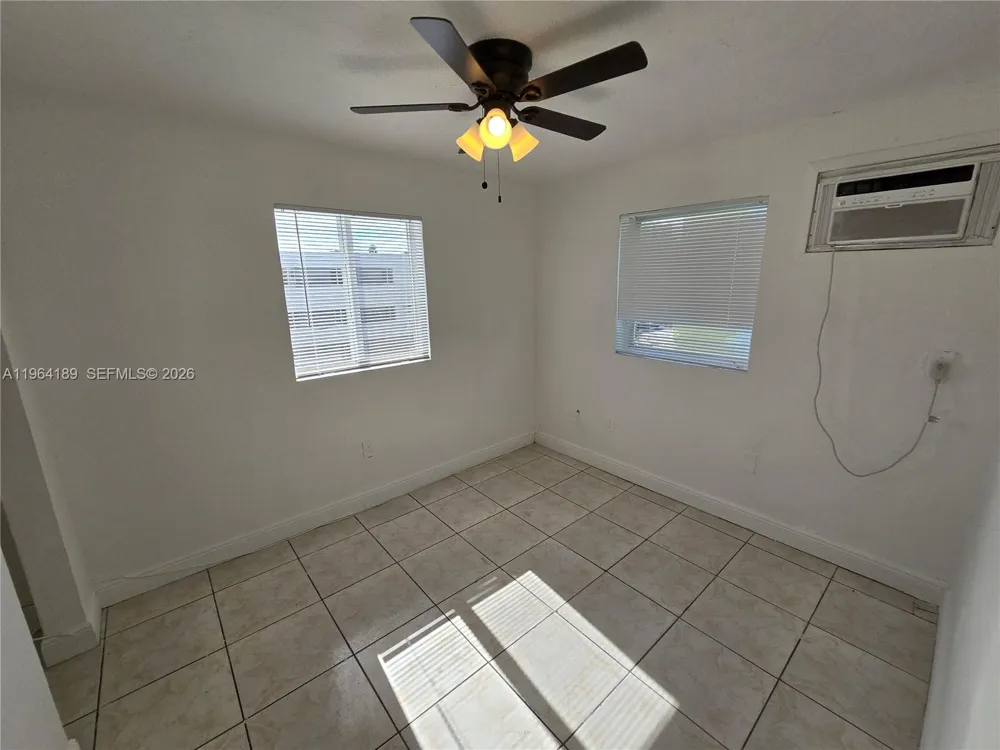535 NW 7th St #9 Miami, FL 33136