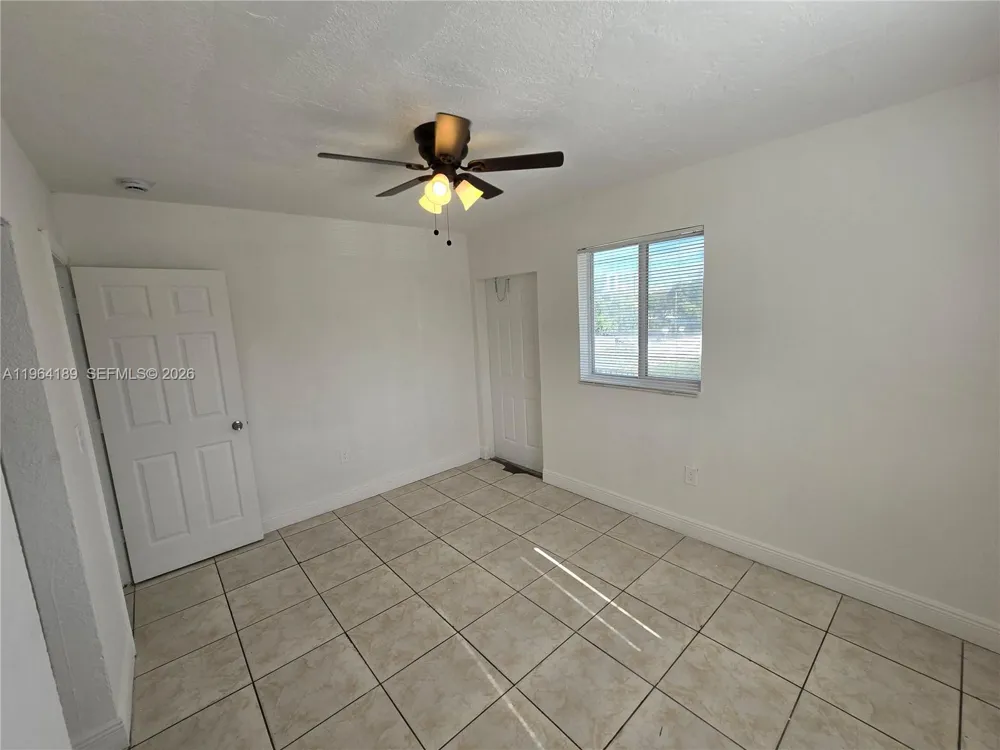 535 NW 7th St #9 Miami, FL 33136
