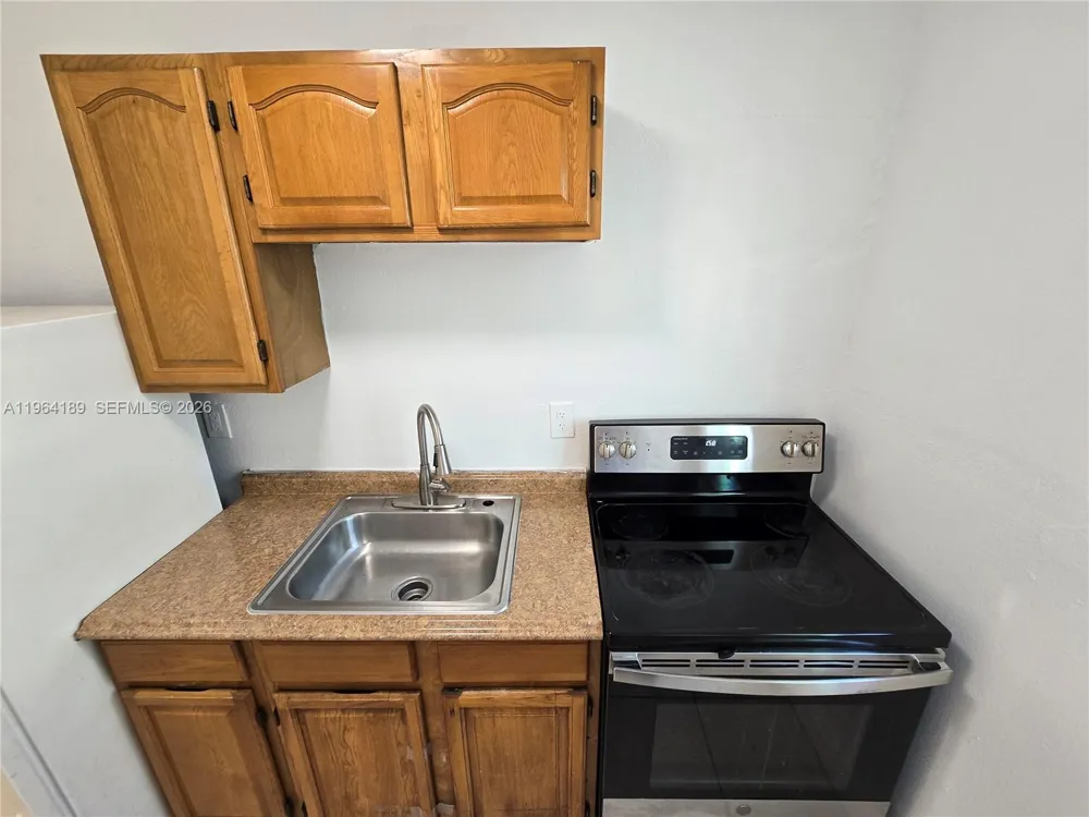 535 NW 7th St #9 Miami, FL 33136