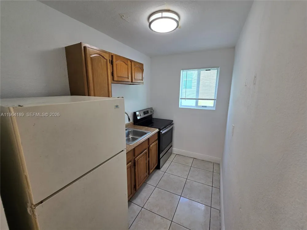535 NW 7th St #9 Miami, FL 33136
