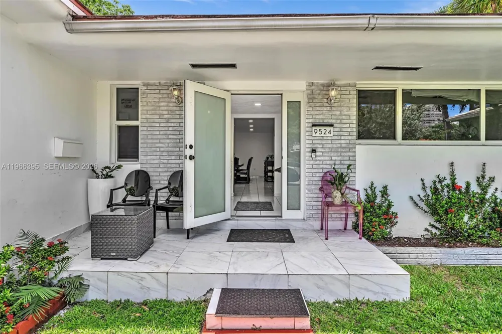 9524 Byron Ave Surfside, FL 33154