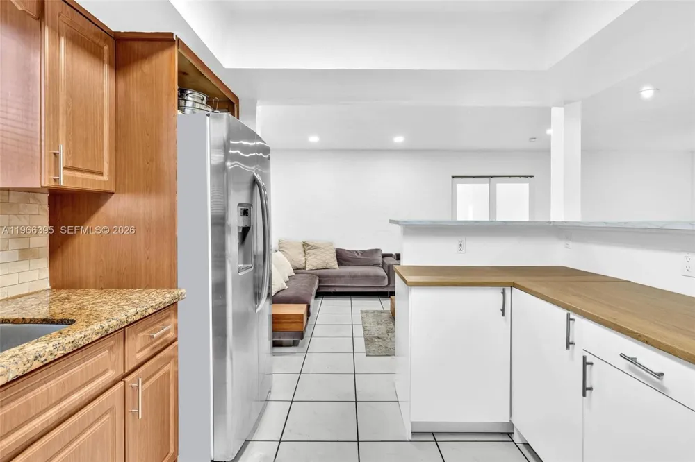 9524 Byron Ave Surfside, FL 33154
