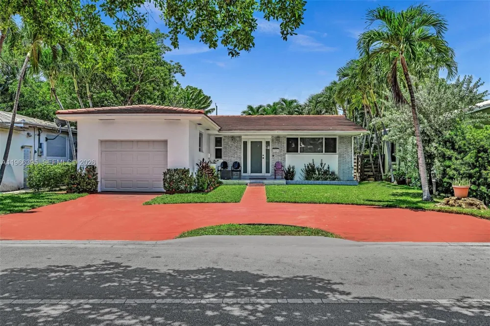 9524 Byron Ave Surfside, FL 33154