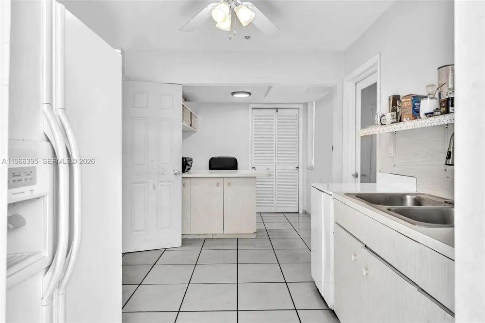 9524 Byron Ave Surfside, FL 33154