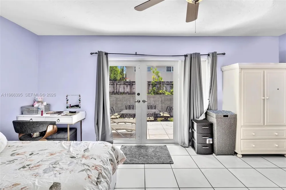 9524 Byron Ave Surfside, FL 33154