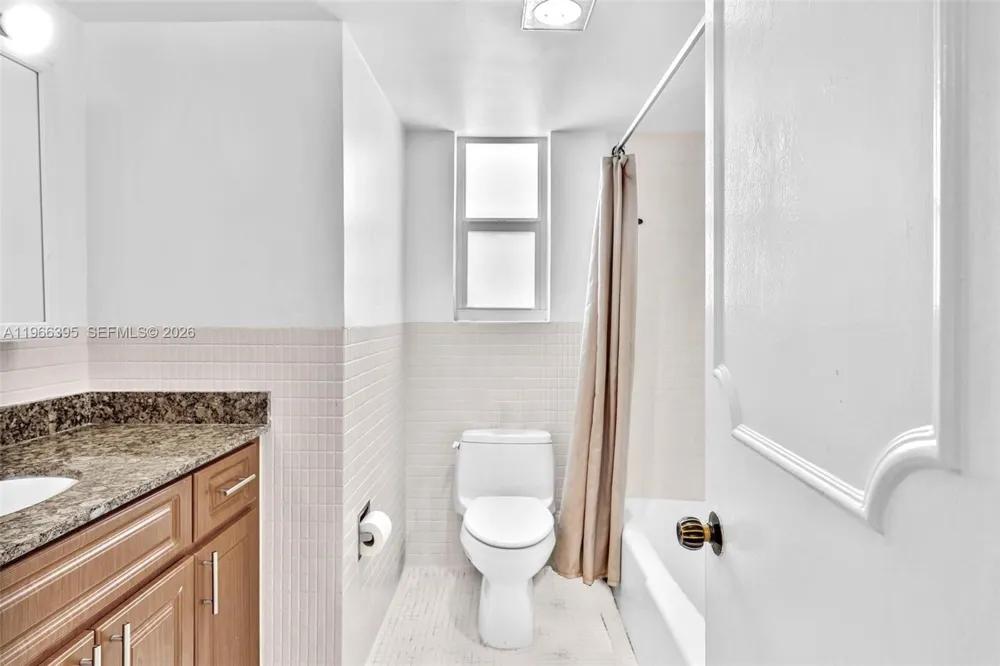 9524 Byron Ave Surfside, FL 33154