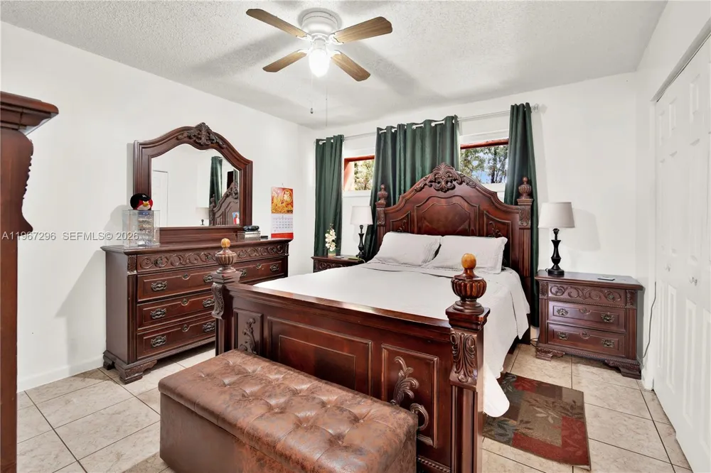 10881 SW 6th St #7 Sweetwater, FL 33174