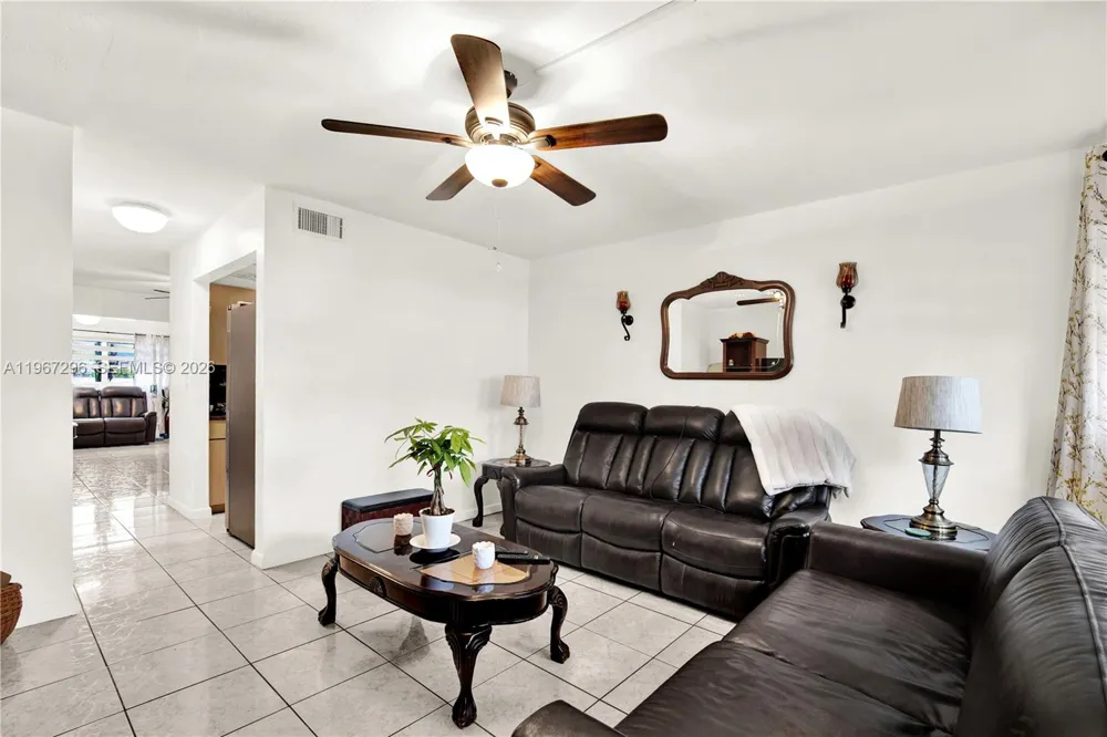 10881 SW 6th St #7 Sweetwater, FL 33174