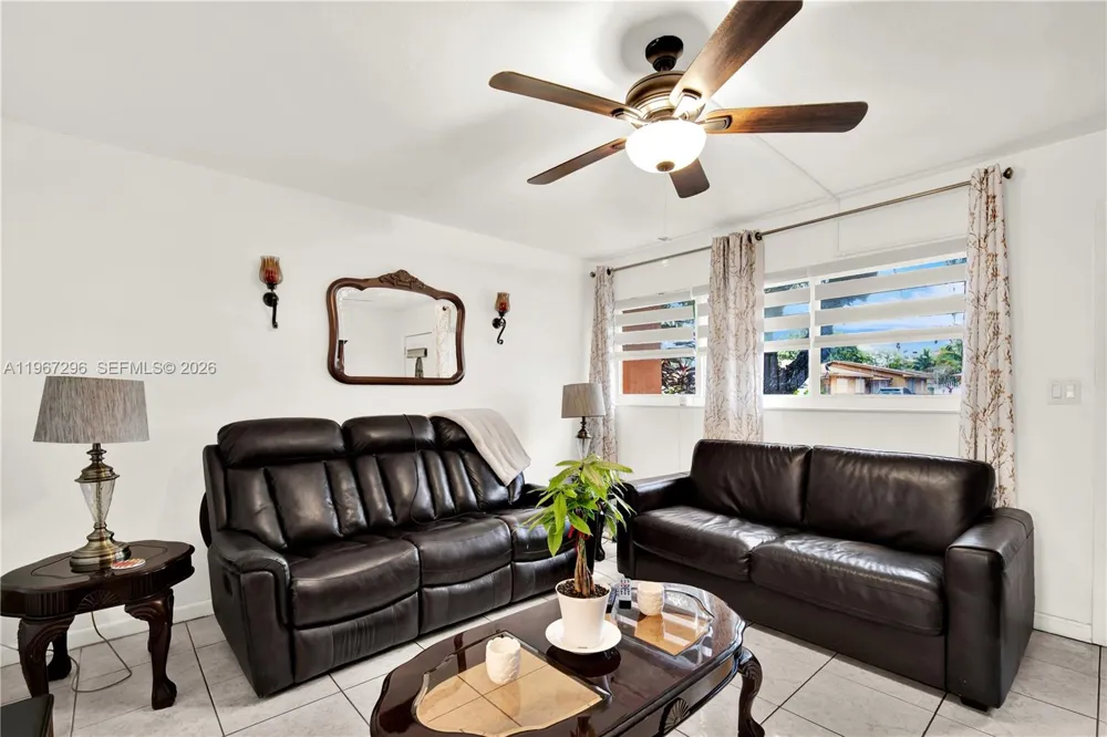 10881 SW 6th St #7 Sweetwater, FL 33174