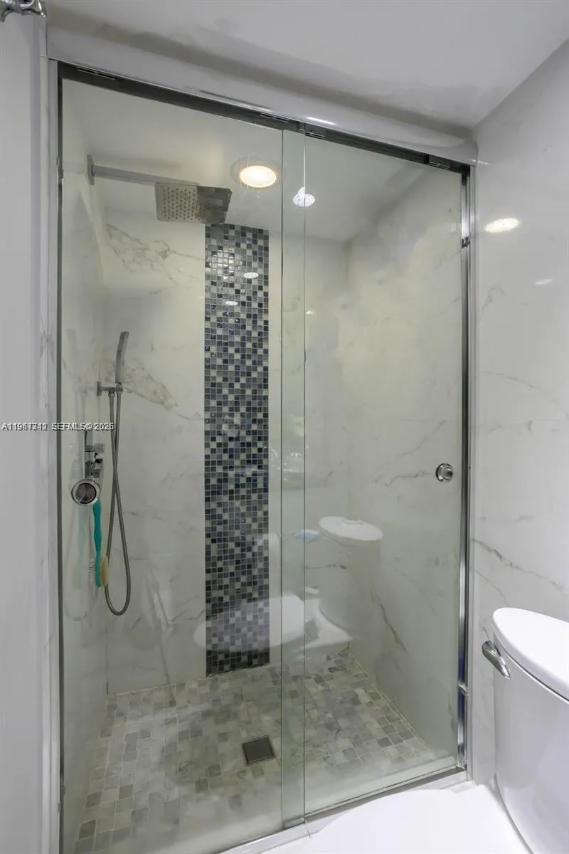 300 Three Islands Blvd #PH3A Hallandale Beach, FL 33009