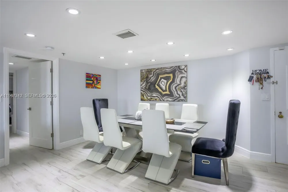 300 Three Islands Blvd #PH3A Hallandale Beach, FL 33009