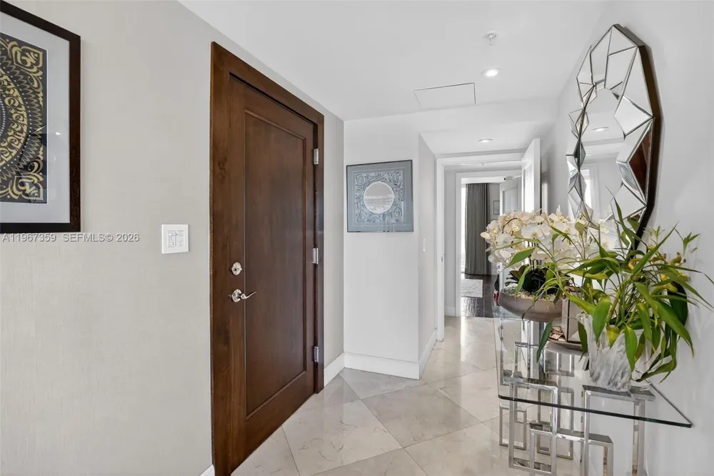 19400 Turnberry Way #1012 Aventura, FL 33180