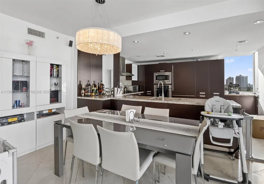 19400 Turnberry Way #1012 Aventura, FL 33180