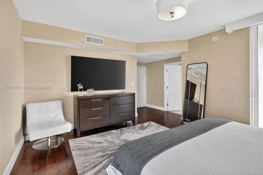 19400 Turnberry Way #1012 Aventura, FL 33180