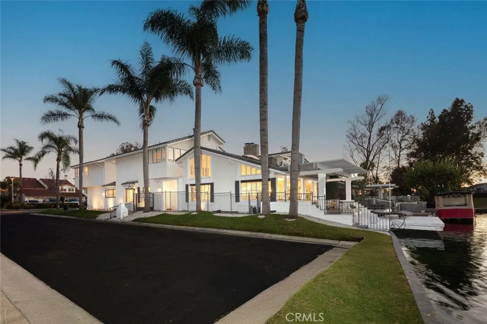 21961 Cayuga Lane Lake Forest, CA 92630