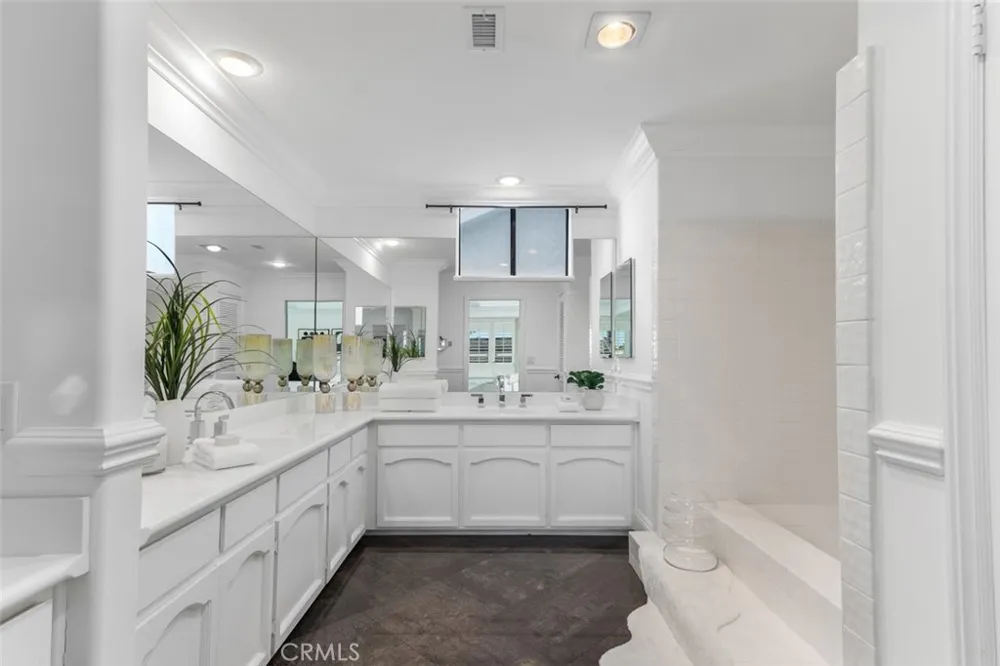 21961 Cayuga Lane Lake Forest, CA 92630
