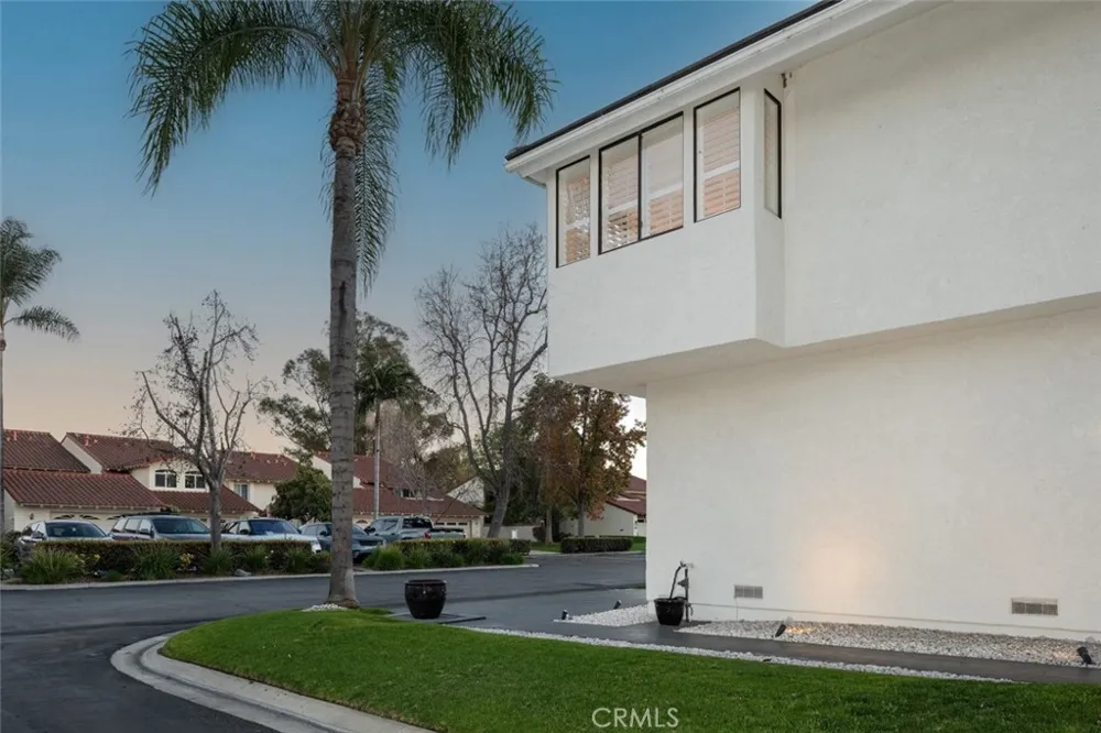21961 Cayuga Lane Lake Forest, CA 92630