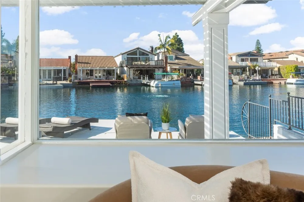21961 Cayuga Lane Lake Forest, CA 92630