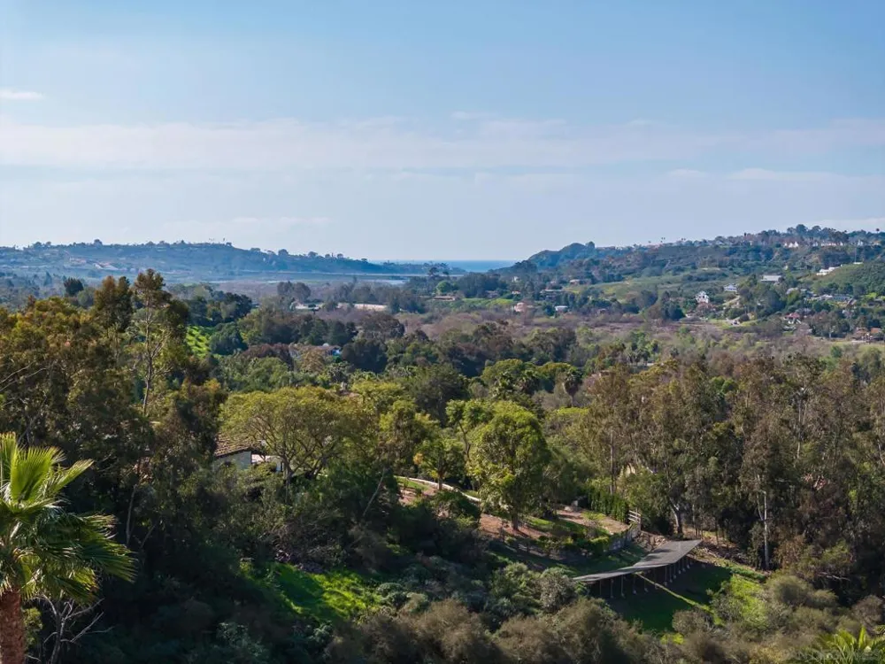 18024 Avenida Alondra Rancho Santa Fe, CA 92067