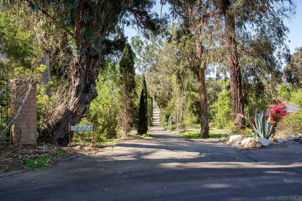 18024 Avenida Alondra Rancho Santa Fe, CA 92067