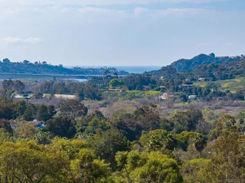 18024 Avenida Alondra