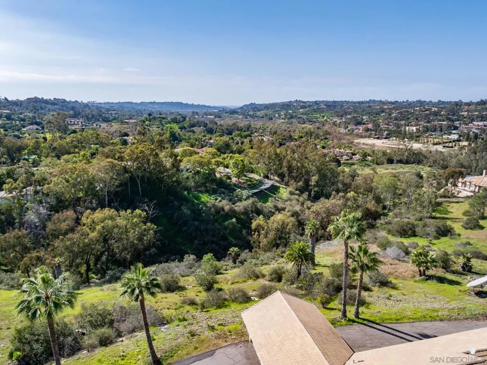 18024 Avenida Alondra Rancho Santa Fe, CA 92067