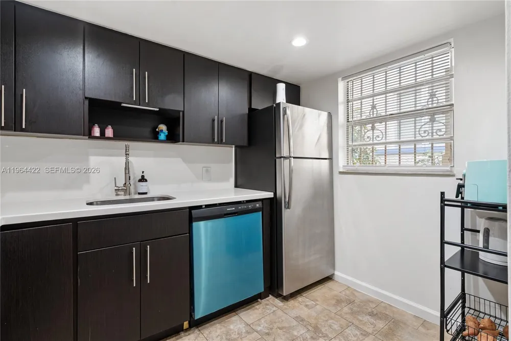 1615 Meridian Ave #202 Miami Beach, FL 33139