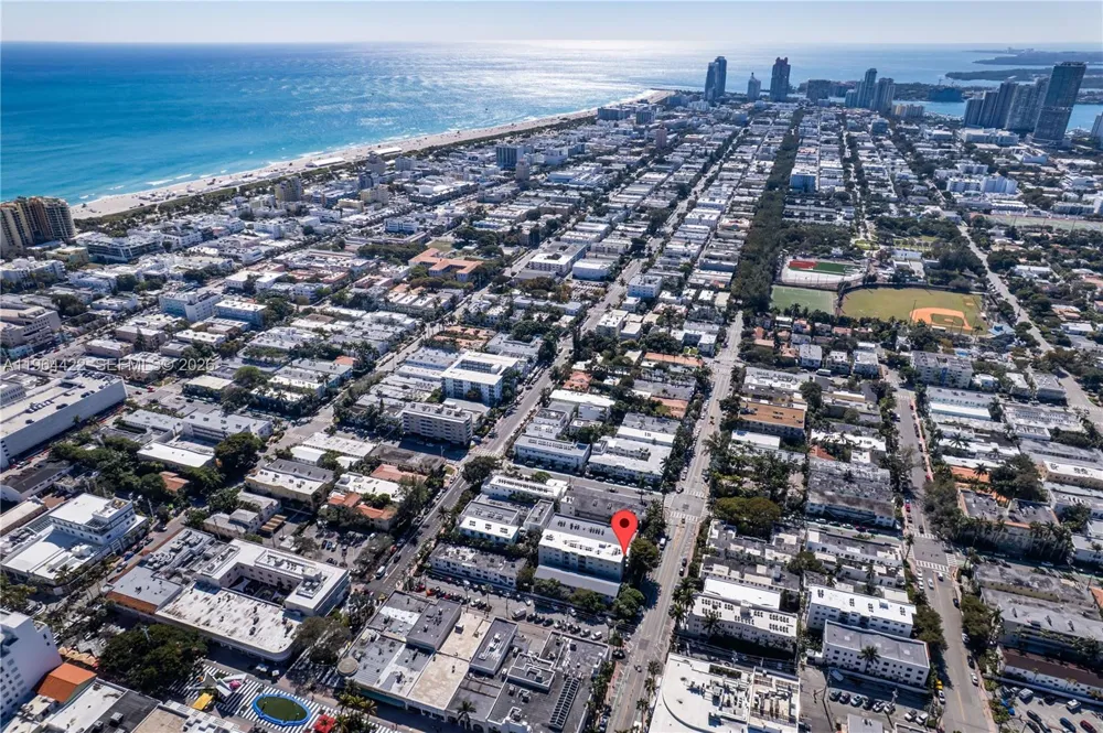 1615 Meridian Ave #202 Miami Beach, FL 33139