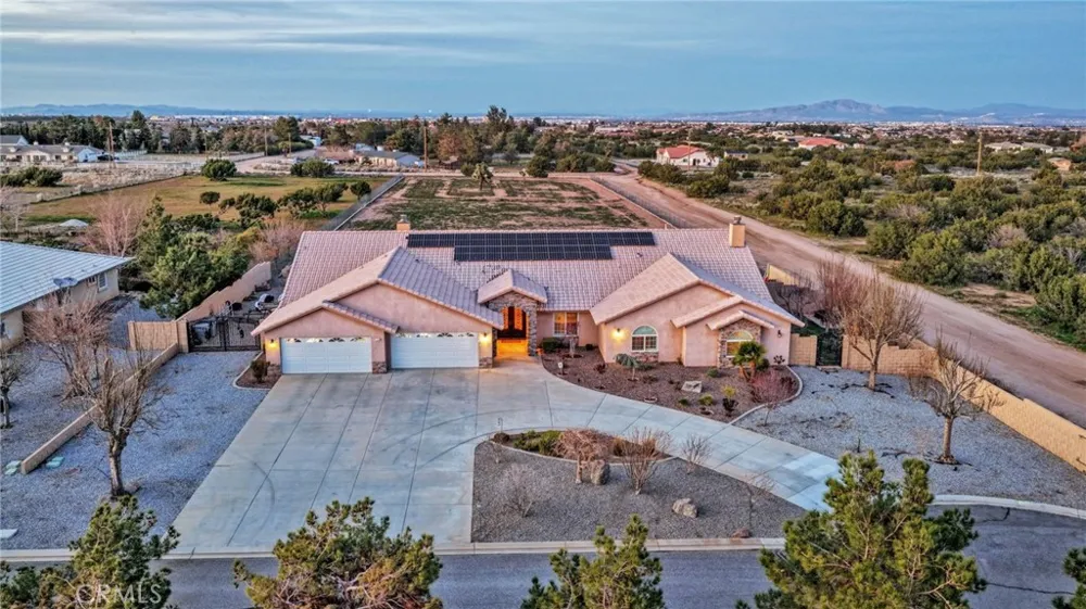 12290 Larch Road Oak Hills, CA 92344