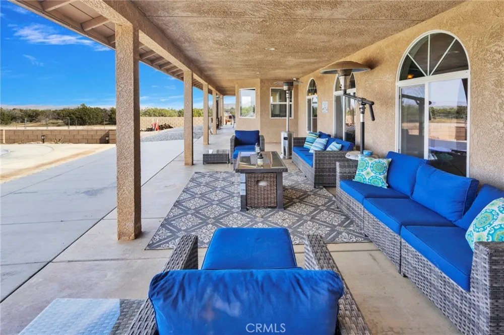 12290 Larch Road Oak Hills, CA 92344