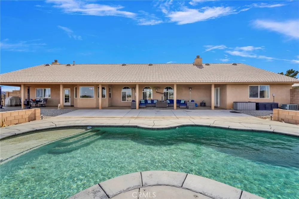 12290 Larch Road Oak Hills, CA 92344