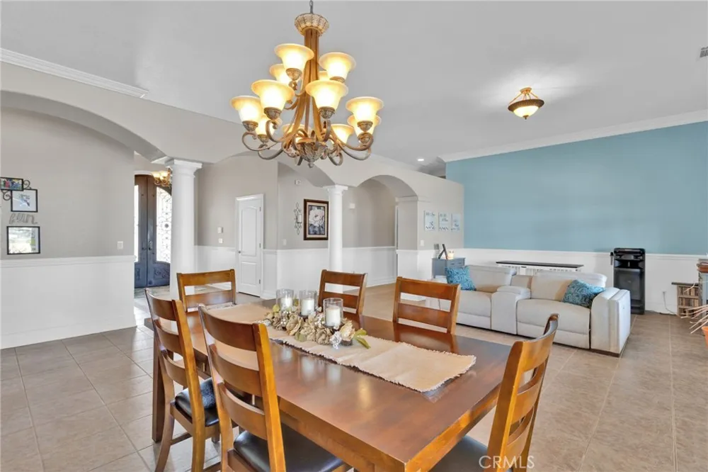 12290 Larch Road Oak Hills, CA 92344