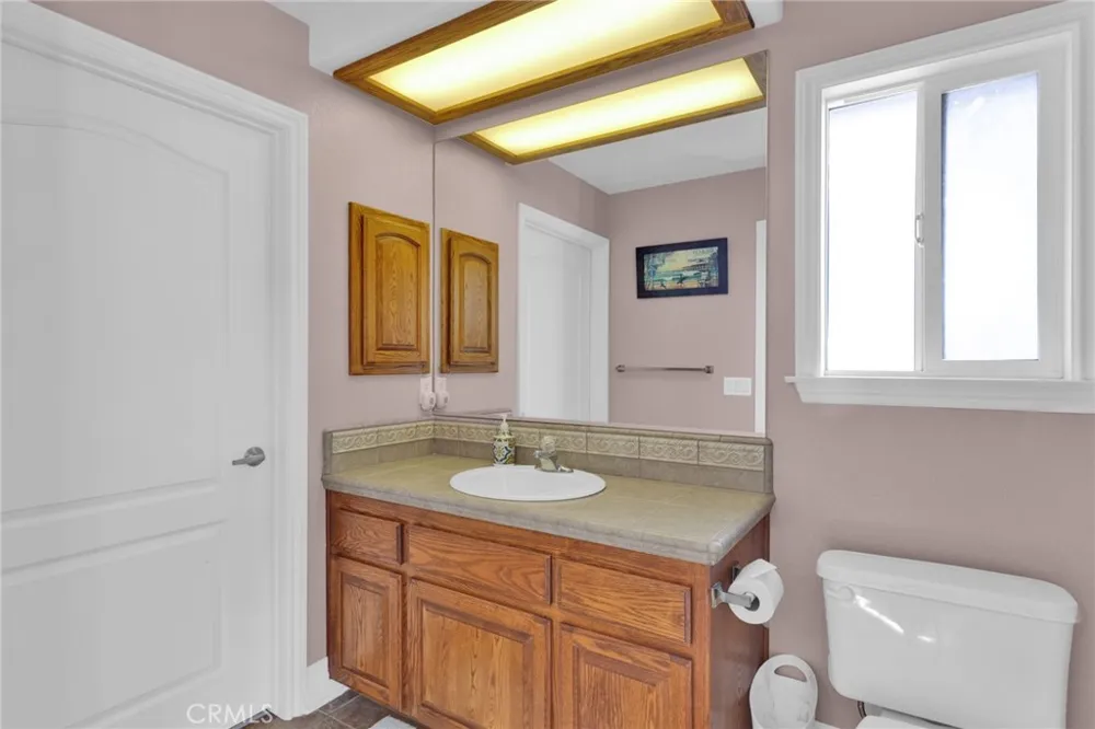 12290 Larch Road Oak Hills, CA 92344
