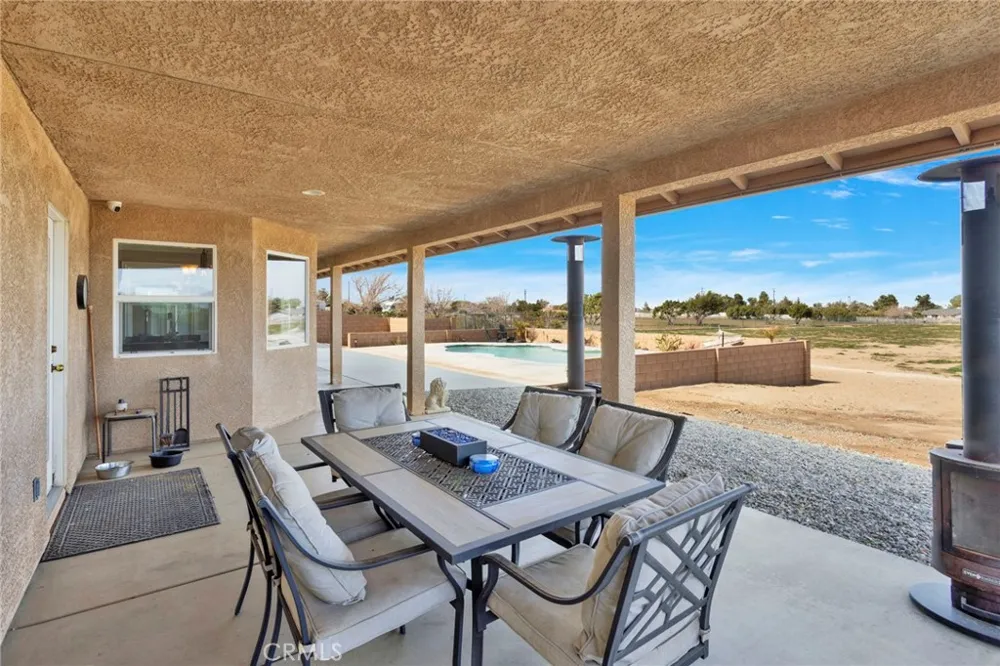 12290 Larch Road Oak Hills, CA 92344