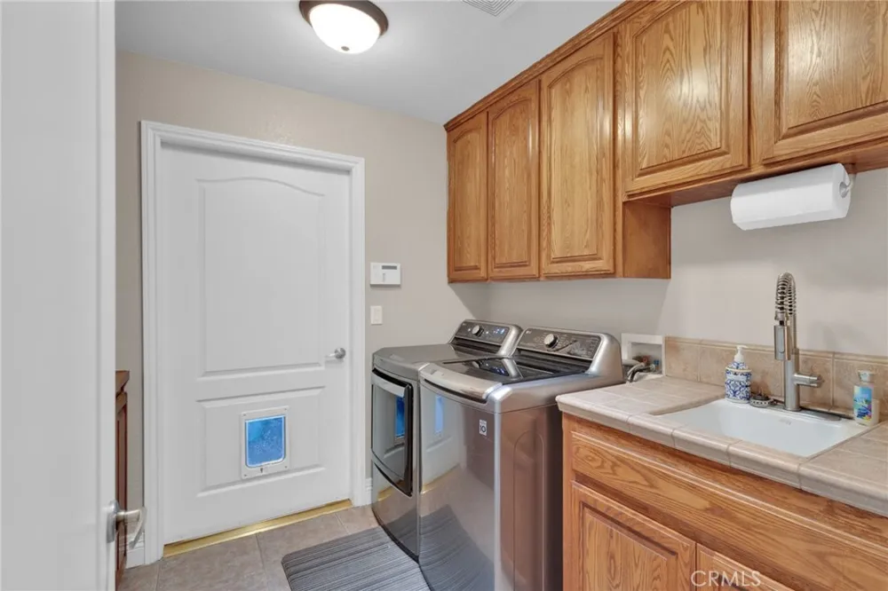 12290 Larch Road Oak Hills, CA 92344