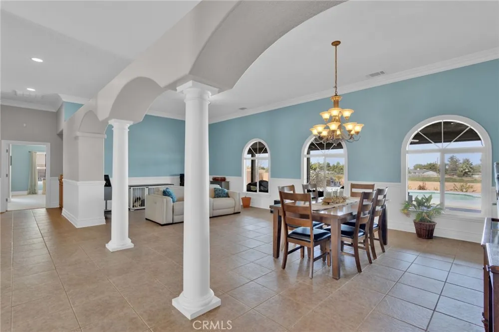 12290 Larch Road Oak Hills, CA 92344