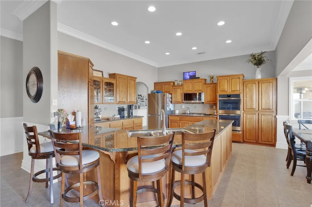12290 Larch Road Oak Hills, CA 92344