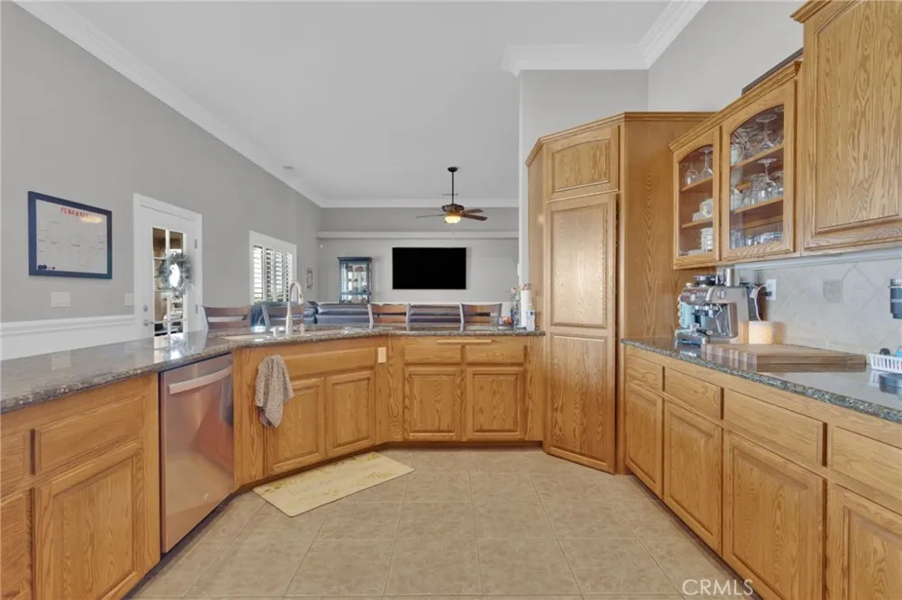 12290 Larch Road Oak Hills, CA 92344