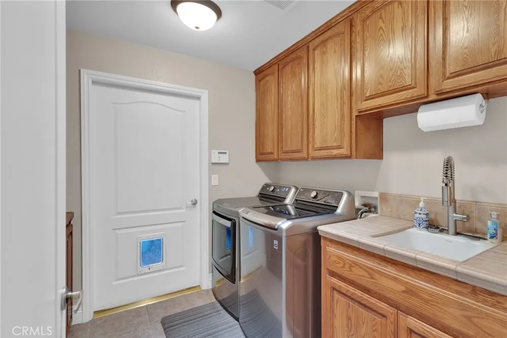 12290 Larch Road Oak Hills, CA 92344