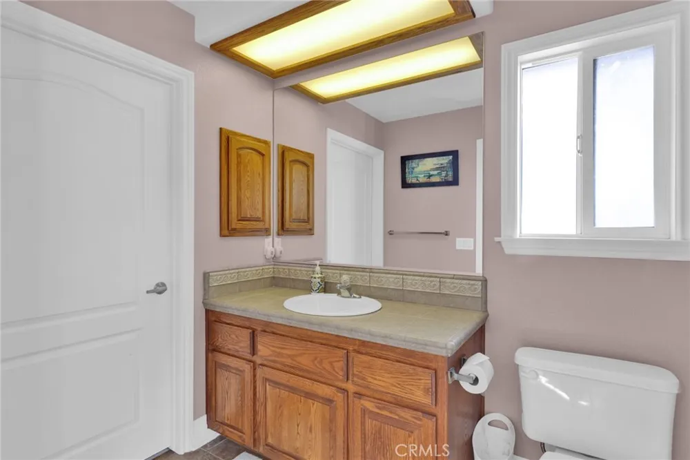 12290 Larch Road Oak Hills, CA 92344