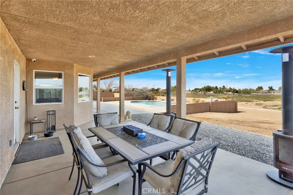 12290 Larch Road Oak Hills, CA 92344